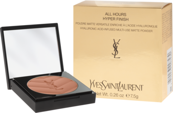 Otwarty puder YSL All Hours Hyper Finish Powder z lustrem obok złotego pudełka, beżowy odcień matujący i utrwalający.