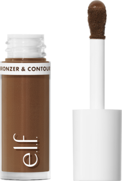 Płynny bronzer e.l.f. Camo w brązowej butelce z otwartą białą nakrętką i gąbkowym aplikatorem obok.