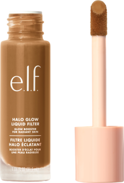 e.l.f. Halo Glow Liquid Filter w odcieniu Medium/Tan, butelka z aplikatorem pełnym rozświetlacza, widok z boku.