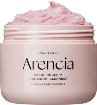 Arencia Rice Mochi Cleanser w jasnoróżowym słoiczku, z widoczną kremową, różową teksturą na wierzchu.
