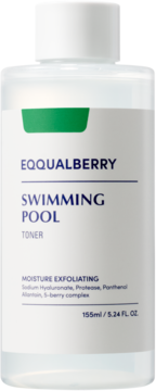 EQQUALBERRY Swimming Pool Toner, nawilżający i złuszczający, biała butelka z zielonym paskiem, widok z przodu.