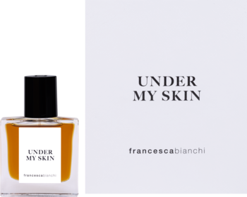 Francesca Bianchi Under My Skin ekstrakt perfum, bursztynowa butelka i białe pudełko, widok z przodu.