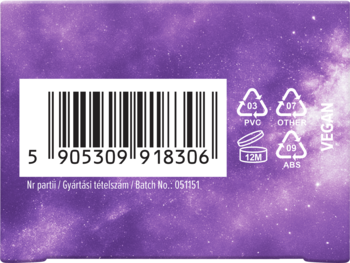 Tył opakowania rozświetlającego różu do policzków. Barcode i symbole recyklingu na kosmiczno-fioletowym tle. Napis VEGAN.