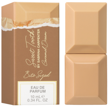 Perfumy Sweet Tooth Caramel Dream 10ml by Sabrina Carpenter, brązowe pudełko z przodu i karmelowe kostki.