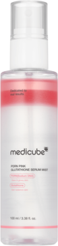 Medicube Porn Pink Glutathione Serum Mist, przezroczysta butelka z różowym płynem i białym atomizerem, przód.