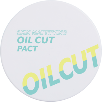 Biały, okrągły matujący puder I’m Meme I’m Oil Cut Pact, z zielono-żółtym napisem OILCUT, widok z góry.