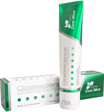 Opalescence Whitening Toothpaste Original Cool Mint, biała tubka z zielonym paskiem i liściem mięty, z przodu.