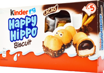 Opakowanie Kinder Happy Hippo Biscuit Cacao, biało-pomarańczowe, z 5 uśmiechniętymi hipopotamami, krem mleczny i kakaowy.