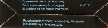 Spód pudełka gry logicznej 6-7 lat z ważnymi polskimi informacjami o użytkowaniu i kompletnym produkcie.