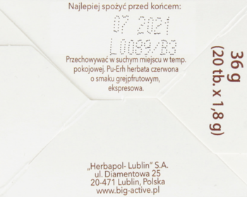 Spód pudełka herbaty Pu-Erh Big-Active o smaku grejpfrutowym, z datą ważności 07.2021 i danymi producenta.