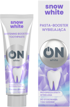 Pasta Snow White Whitening Booster w tubce i fioletowym pudełku, z logo 'ON white' i zębem, widok z przodu.
