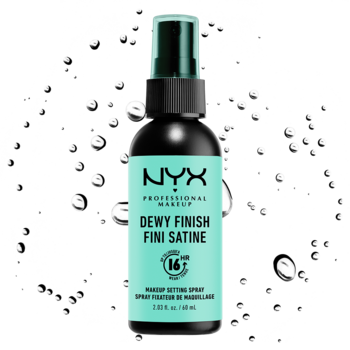 NYX Dewy Finish Setting Spray w czarnej butelce z turkusową etykietą, widok z przodu z kroplami wody.