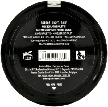 Tył czarnej paletki NYX 3 Steps to Sculpt Face Sculpting Palette Light, z kodem kreskowym.