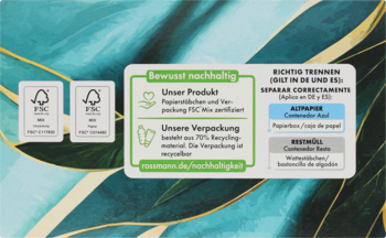 Tył opakowania Isana Patyczki kosmetyczne, zbliżenie na zielony panel z certyfikatami FSC i instrukcjami recyklingu.