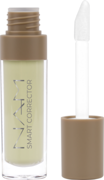 Lekki korektor Smart Corrector Liquid Concealer w jasnozielonej butelce z beżową zakrętką i białym aplikatorem.
