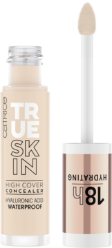 Korektor nawilżający Catrice True Skin High Cover w szklanej butelce, odcień Neutral Ivory, z aplikatorem doe-foot.