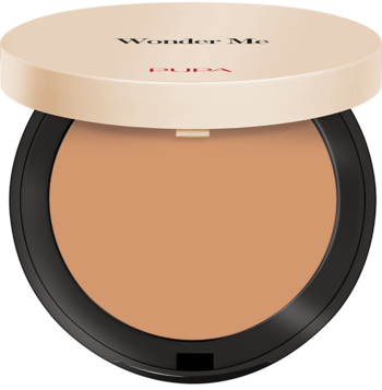 Puder Wonder Me PUPA o efekcie Powder-No-Powder, otwarty kompakt z beżowym pudrem udoskonalającym skórę.