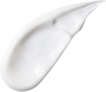 Smuga białego kremu nawilżającego Madagascar Centella Cream na białym tle, ukazująca lekką konsystencję.