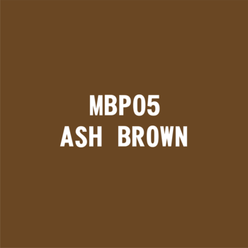 Próbka koloru MBP05 Ash Brown do ołówka Micro Brow Pencil, brązowy kwadrat z białym tekstem.