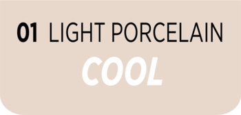 Próbka koloru 01 LIGHT PORCELAIN COOL korektora Liquid Camuflage; jasnobeżowe tło, wyraźny czarny i biały tekst.